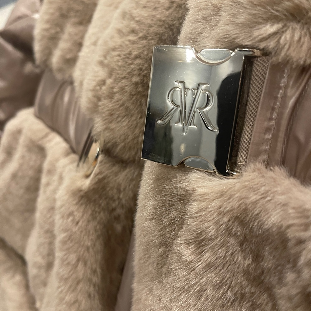 River Island Coat- Never worn.